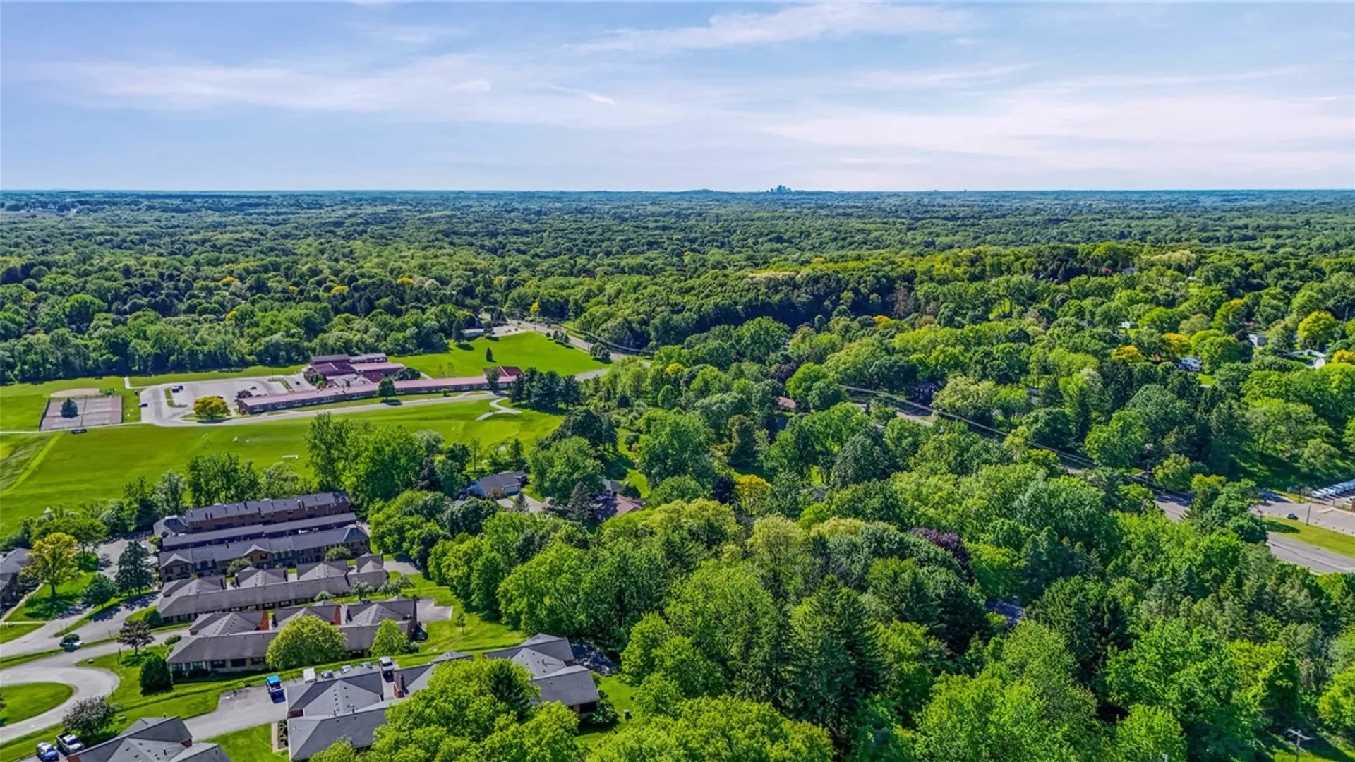 Property at 28 Beacon HI, Perinton, NY 14450 3