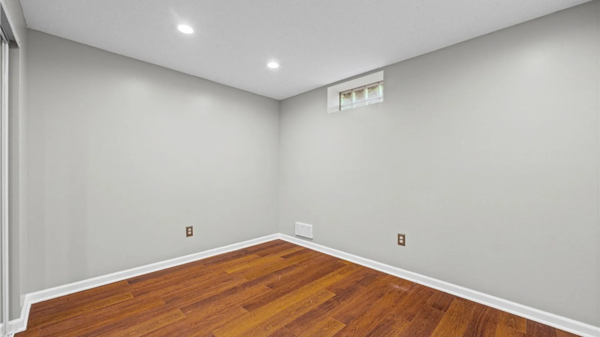Property at 28 Beacon HI, Perinton, NY 14450 32