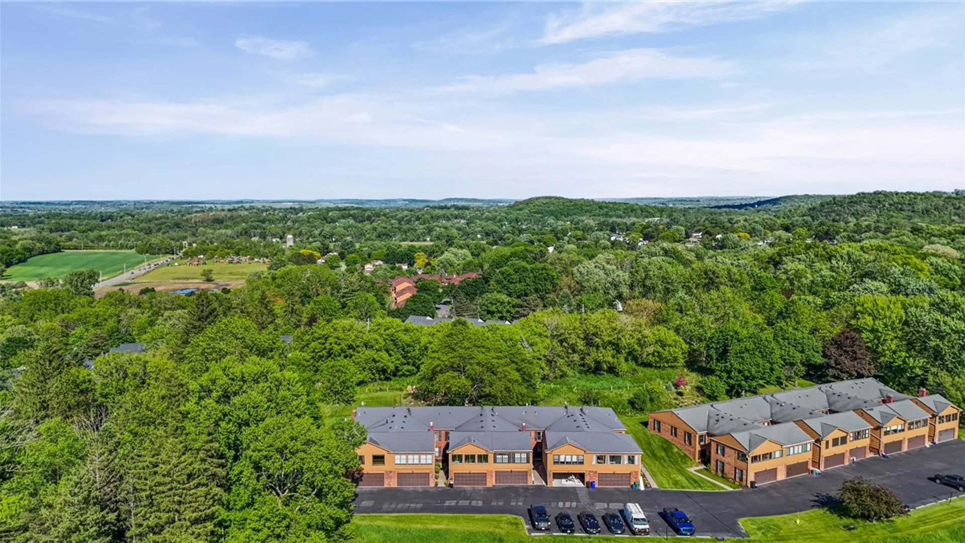 Property at 28 Beacon HI, Perinton, NY 14450 48