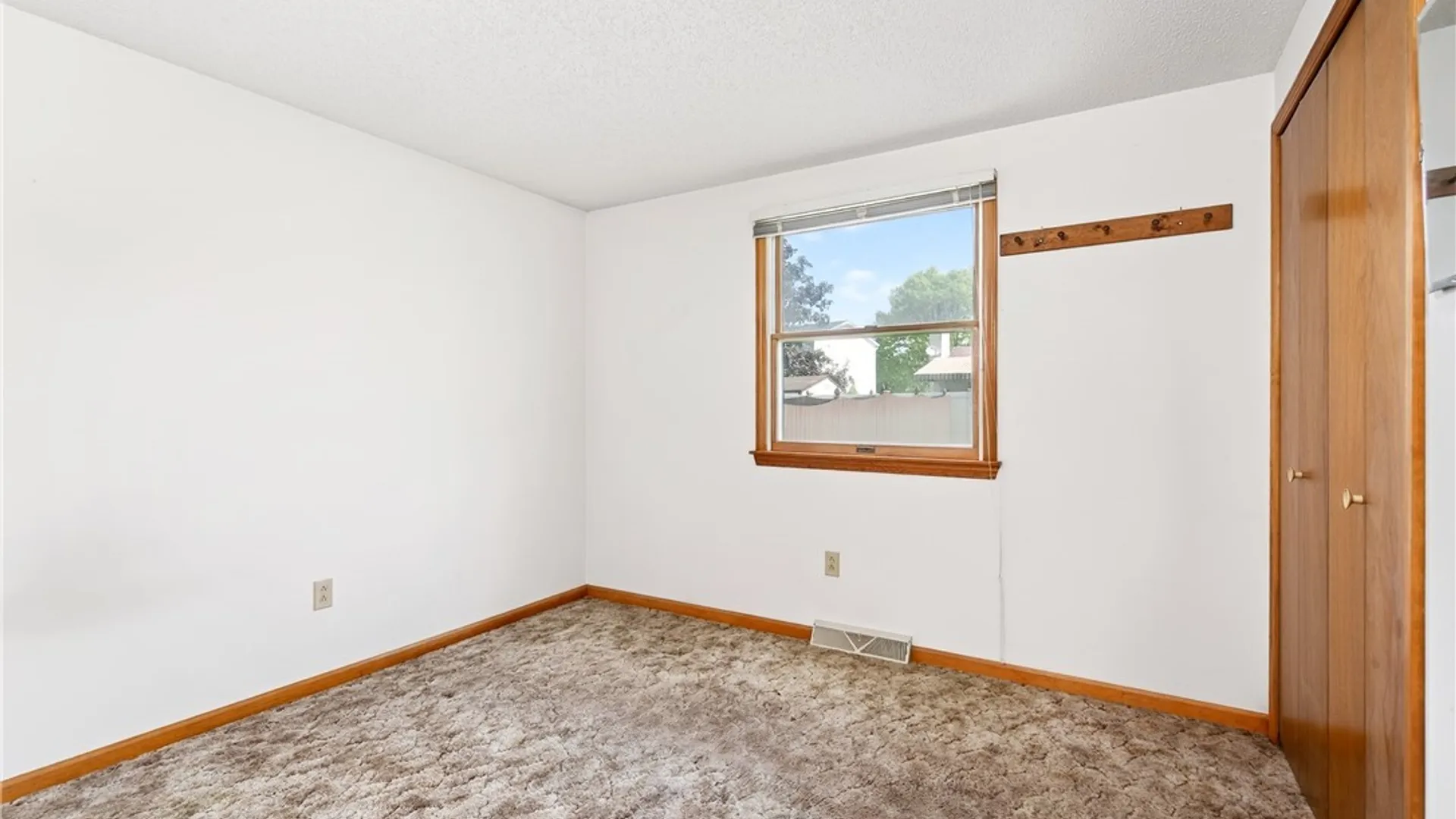 Property at 144 Hillpine Road, Cheektowaga, NY 14227 18