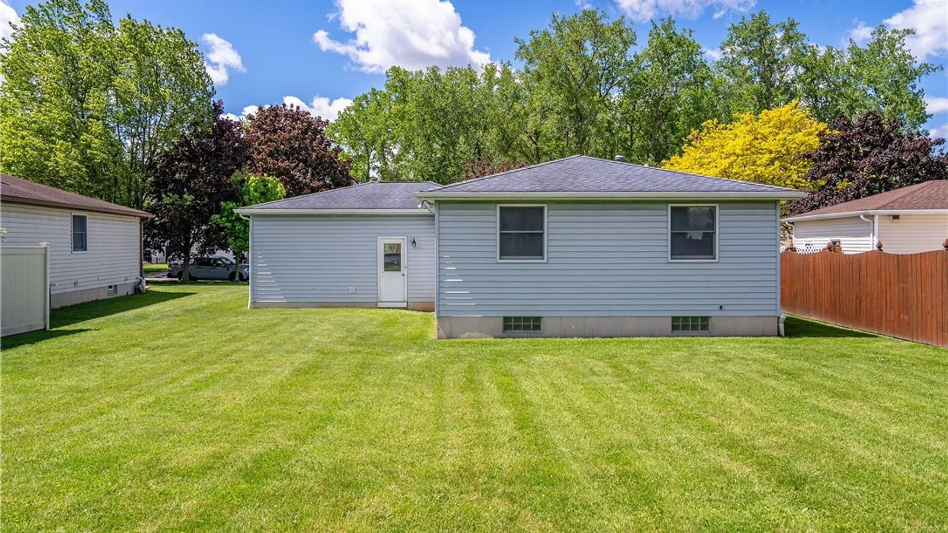 Property at 144 Hillpine Road, Cheektowaga, NY 14227 23