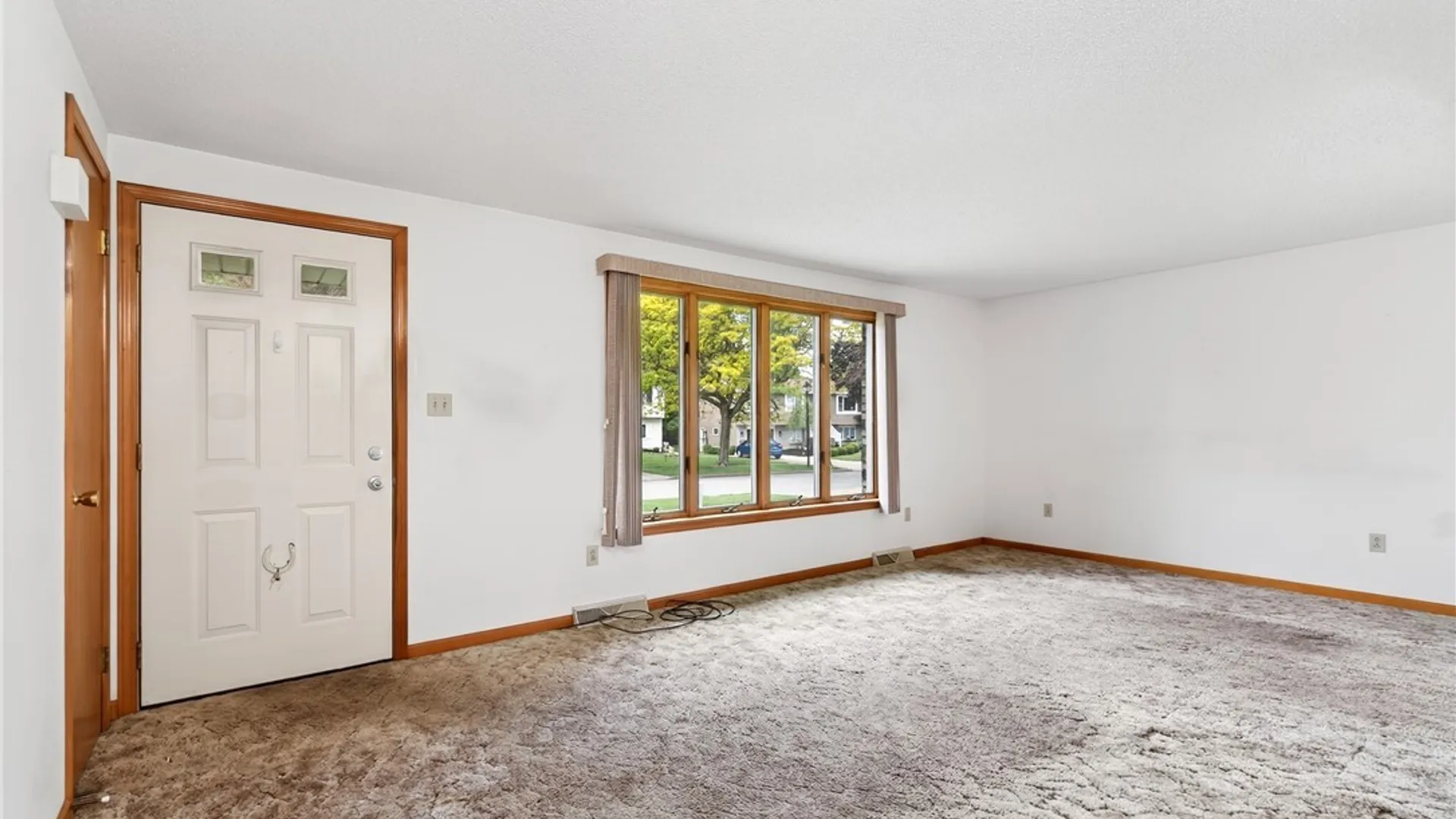 Property at 144 Hillpine Road, Cheektowaga, NY 14227 4