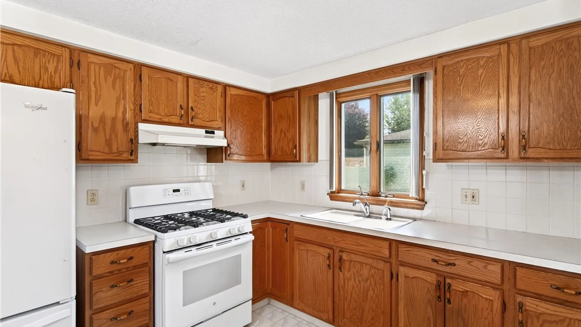 Property at 144 Hillpine Road, Cheektowaga, NY 14227 6