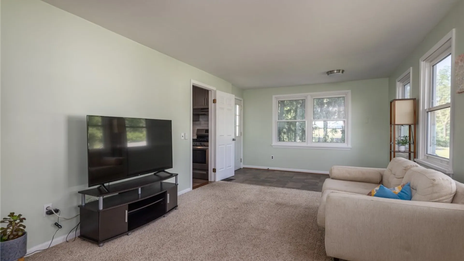 Property at 962 Martin Road, Henrietta, NY 14586 12