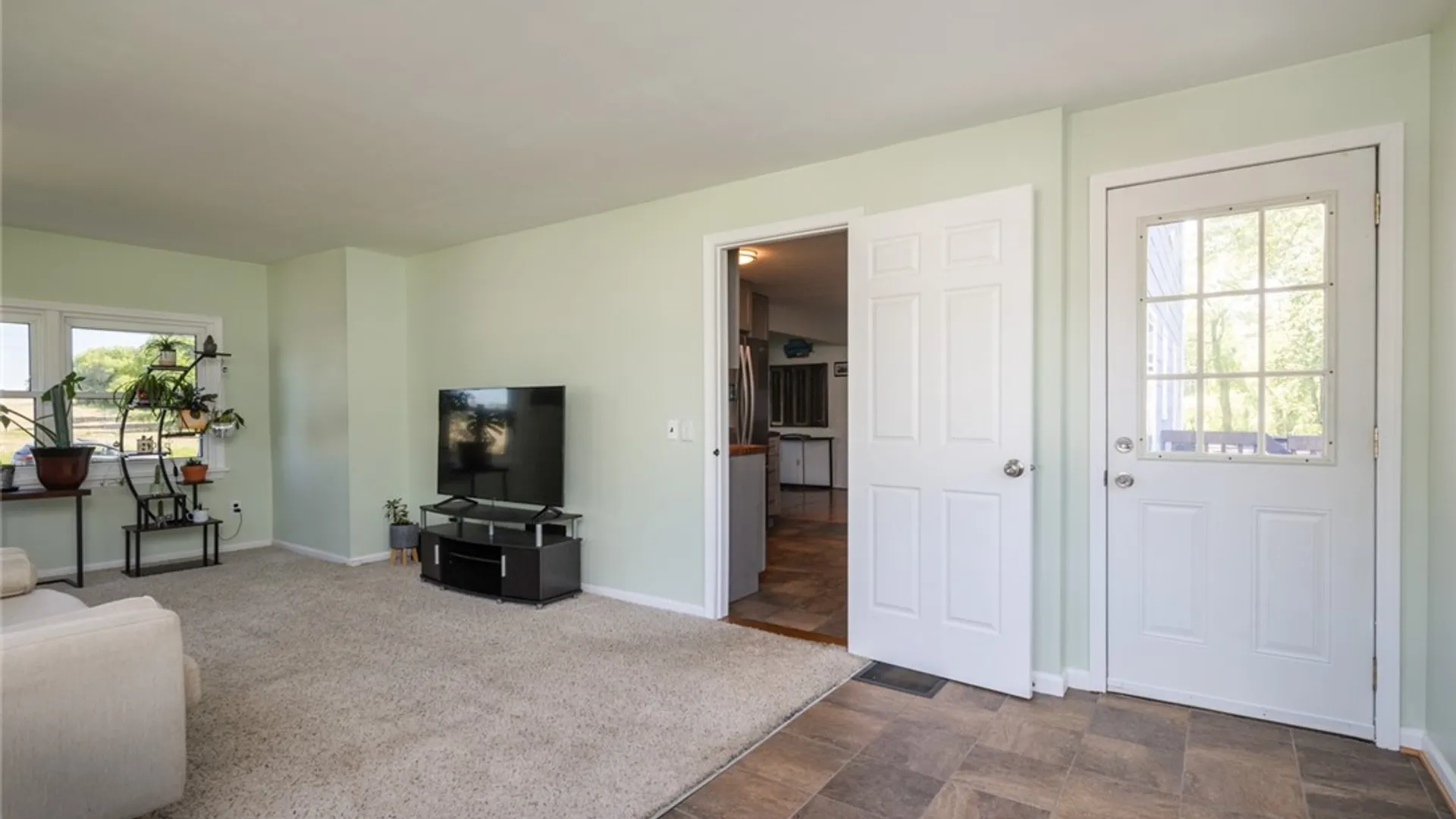 Property at 962 Martin Road, Henrietta, NY 14586 14