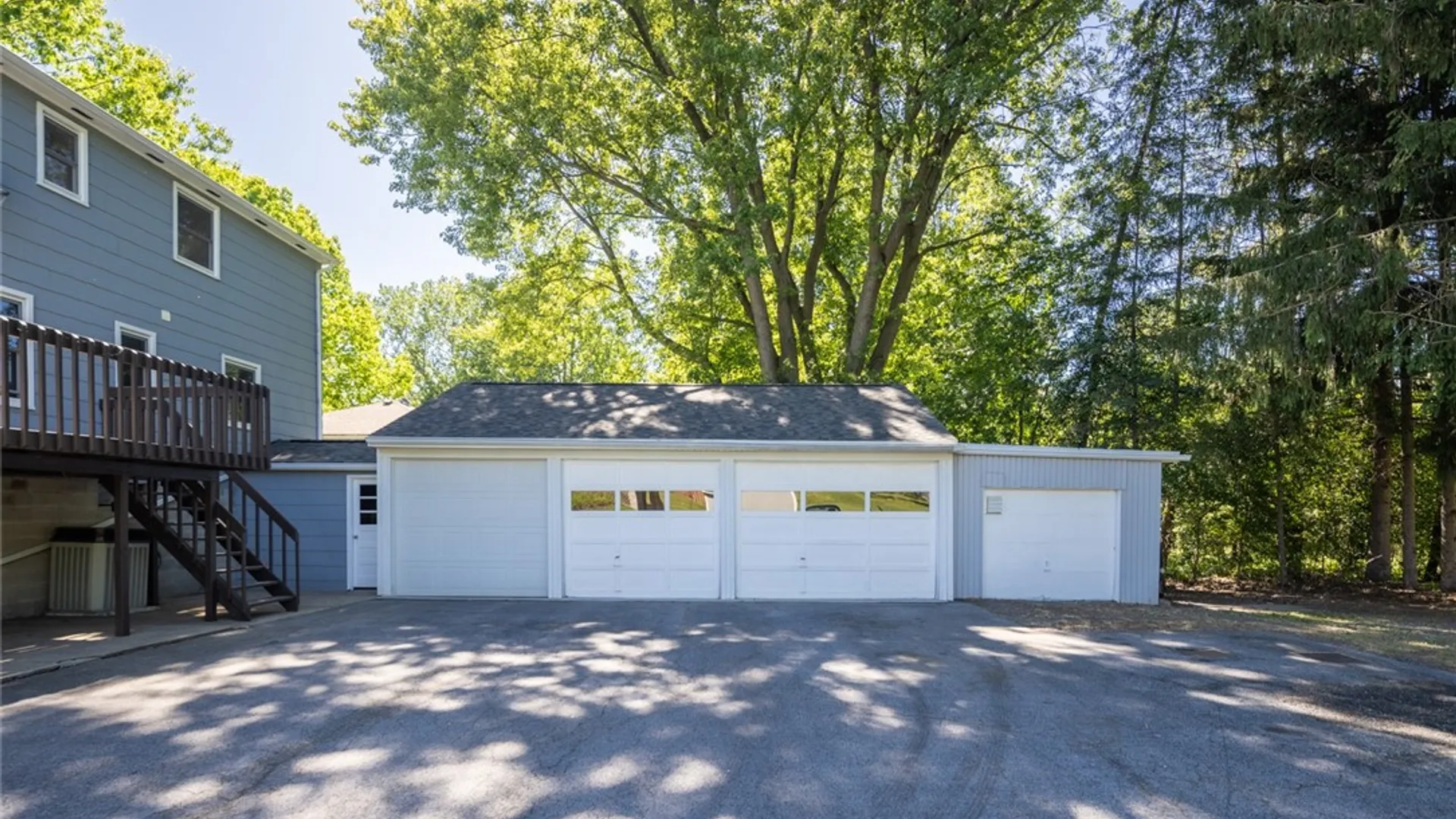 Property at 962 Martin Road, Henrietta, NY 14586 45