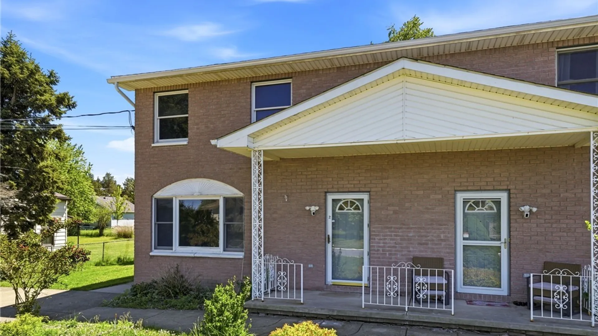 Property at 555 Lakeview Avenue, Orchard Park, NY 14127 2