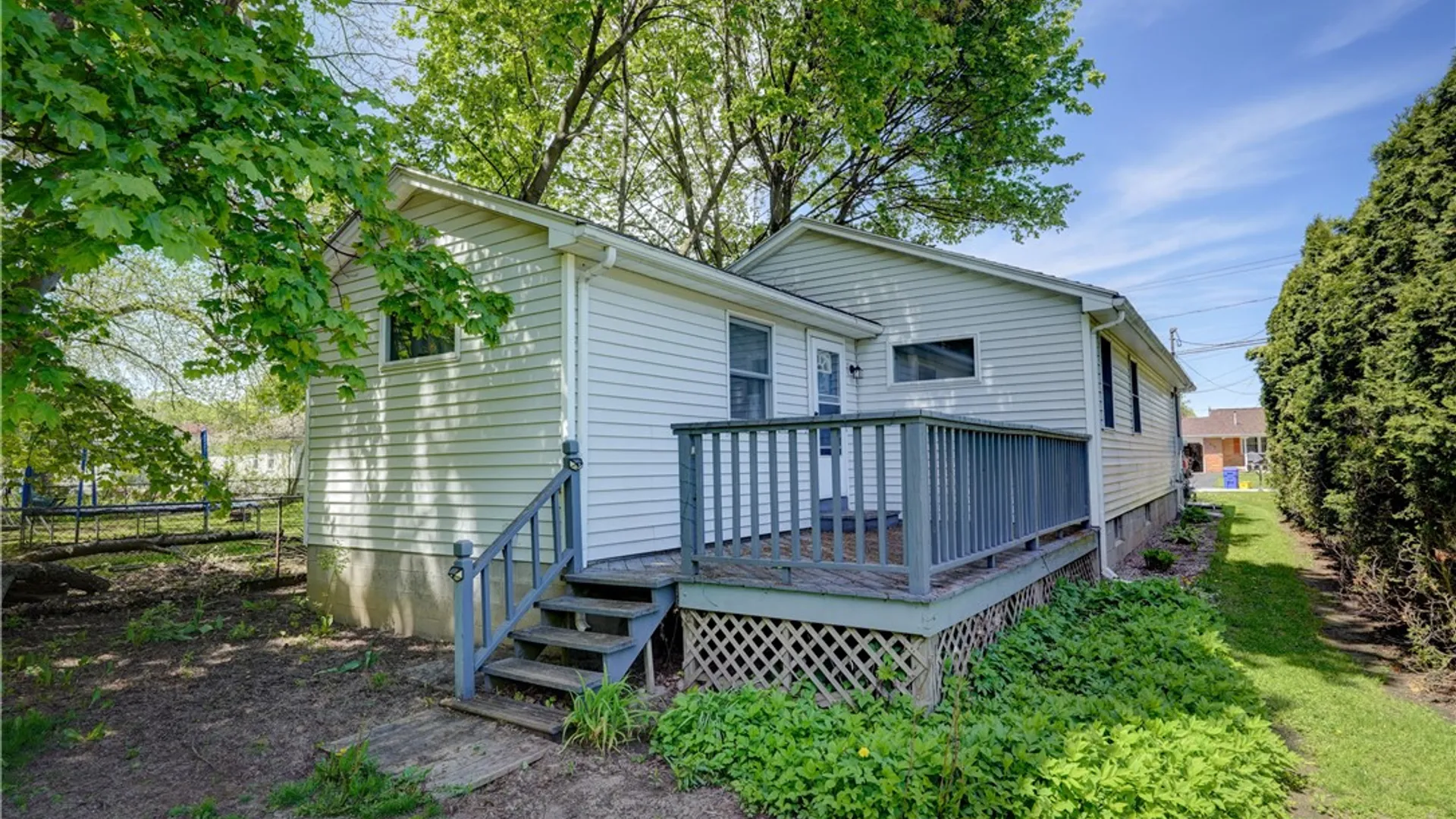 Property at 275 Norwood Avenue, Gates, NY 14606 22