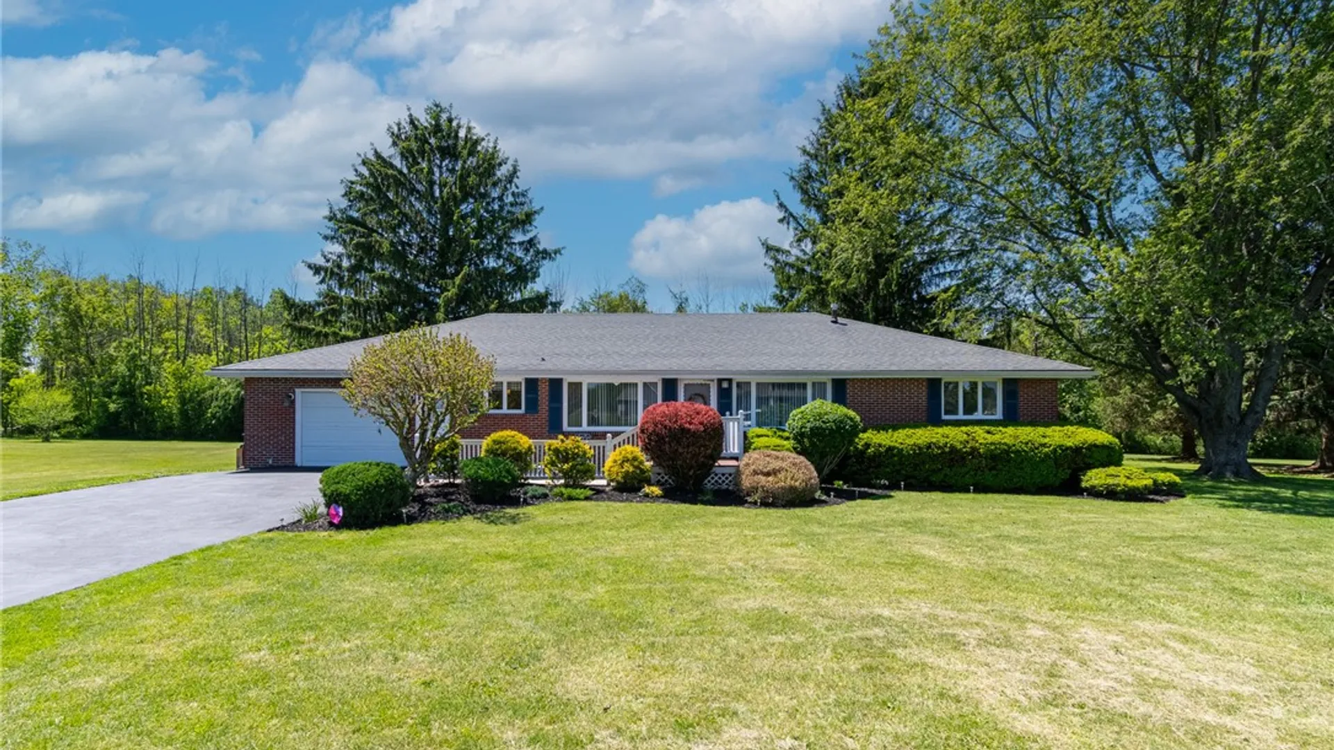 Property at 6075 Arbor Road, Ontario, NY 14519 2