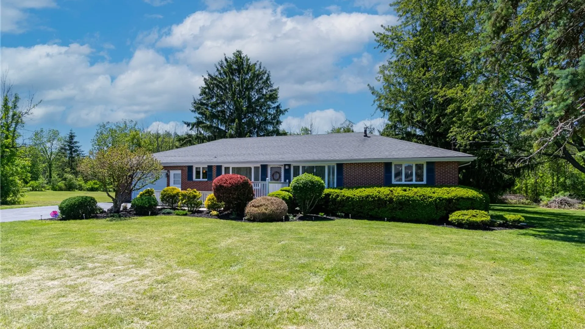 Property at 6075 Arbor Road, Ontario, NY 14519 3