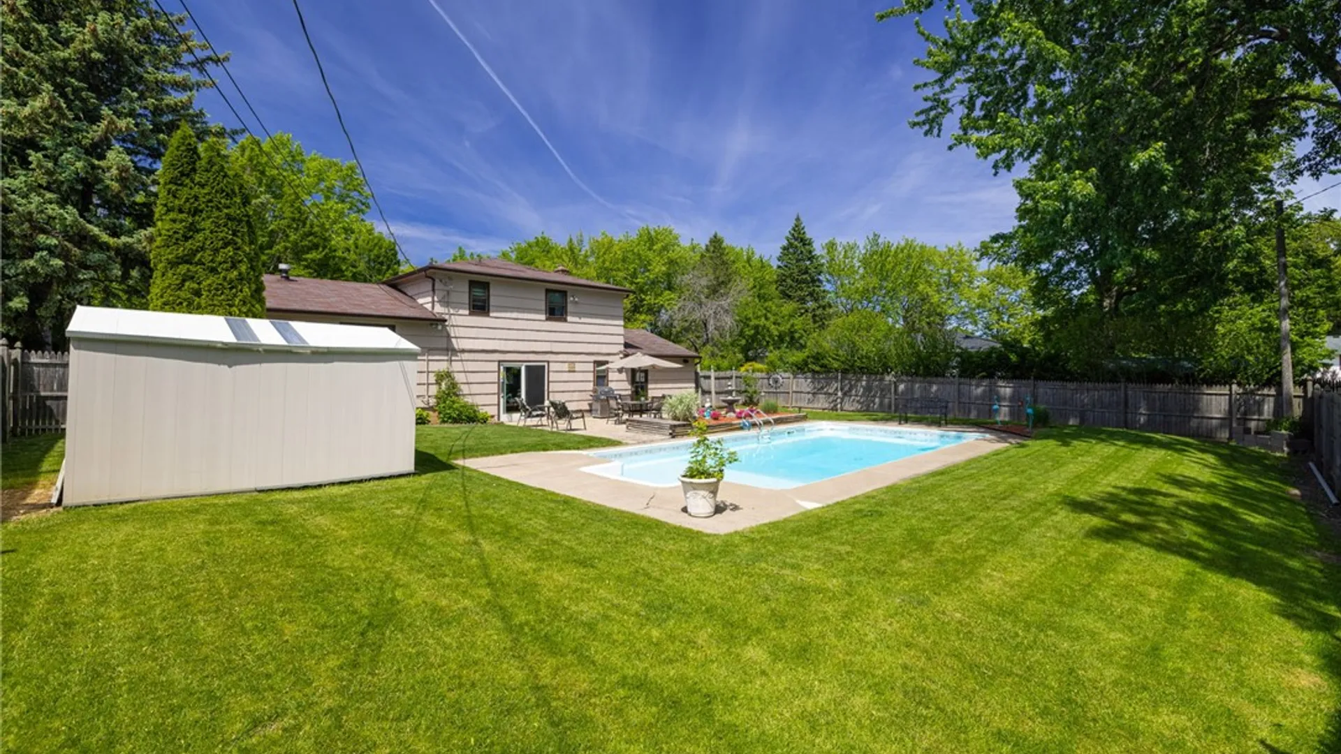 Property at 53 Echo St, Irondequoit, NY 14609 34