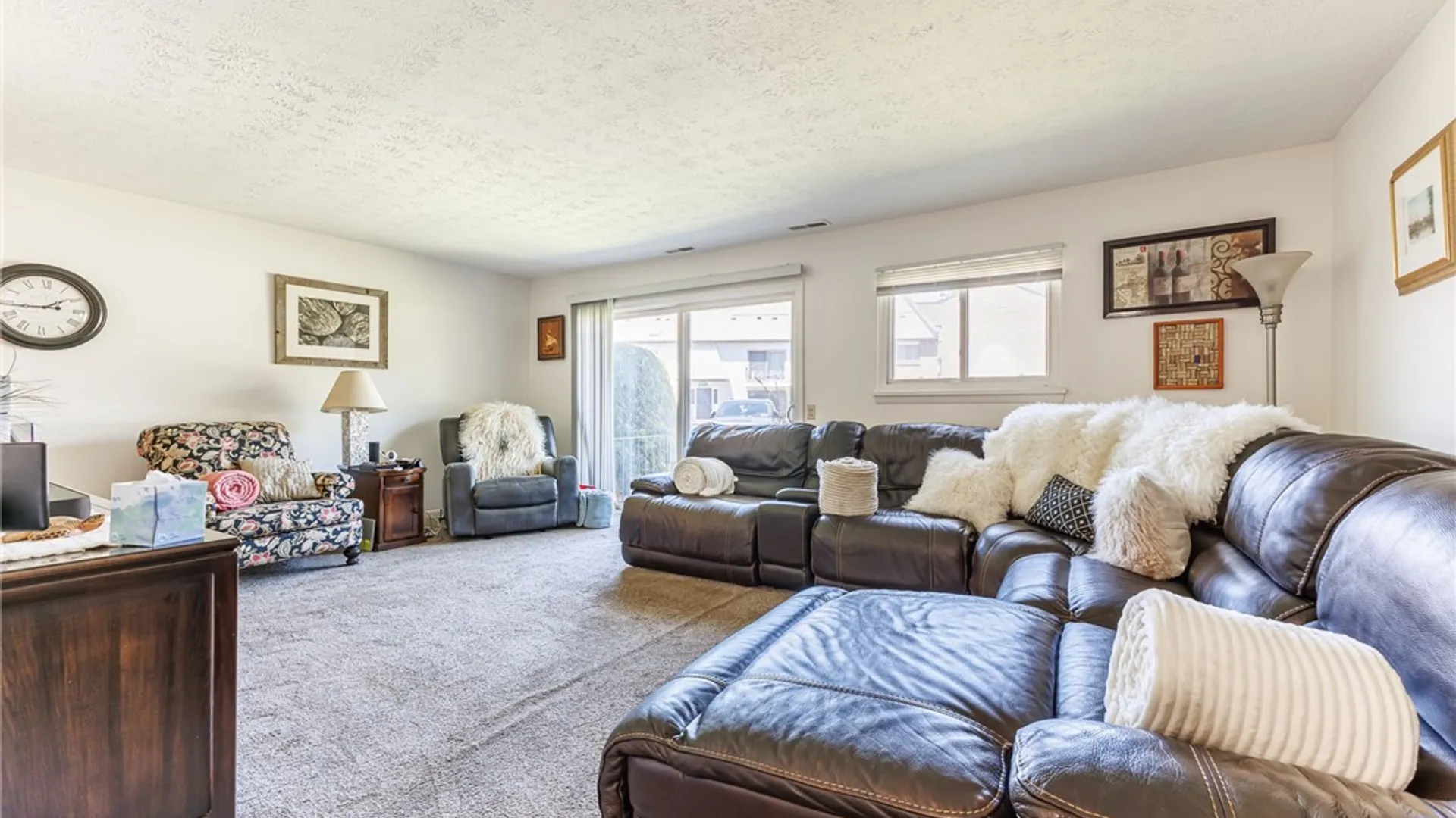 Property at 29 Great Wood Court, Perinton, NY 14450 11