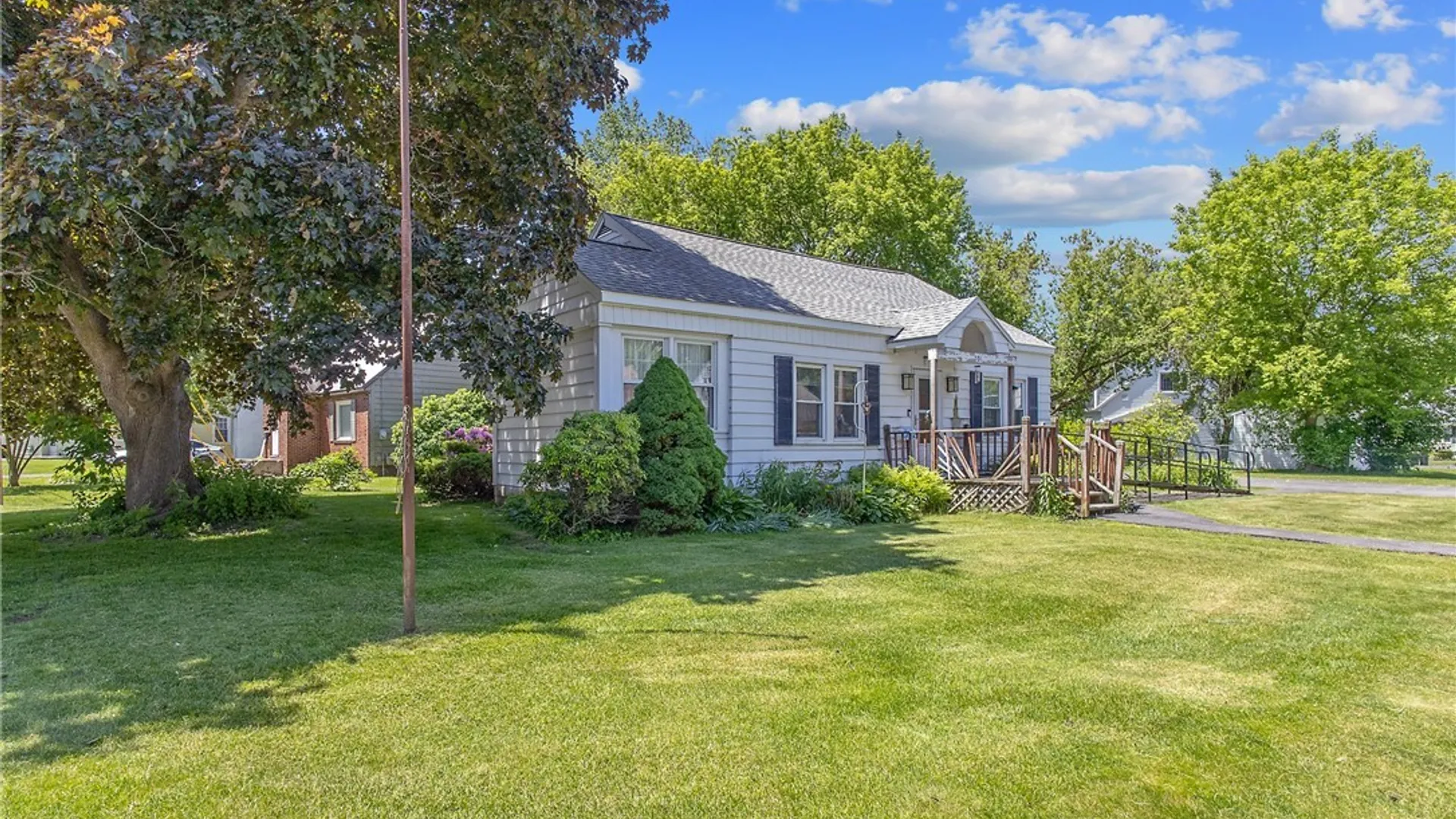 Property at 201 Sheridan Road, Salina, NY 13090 2