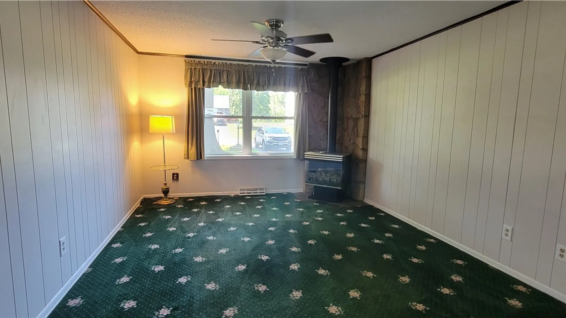 Property at 7053 Old English Road, Lockport Town, NY 14094 15