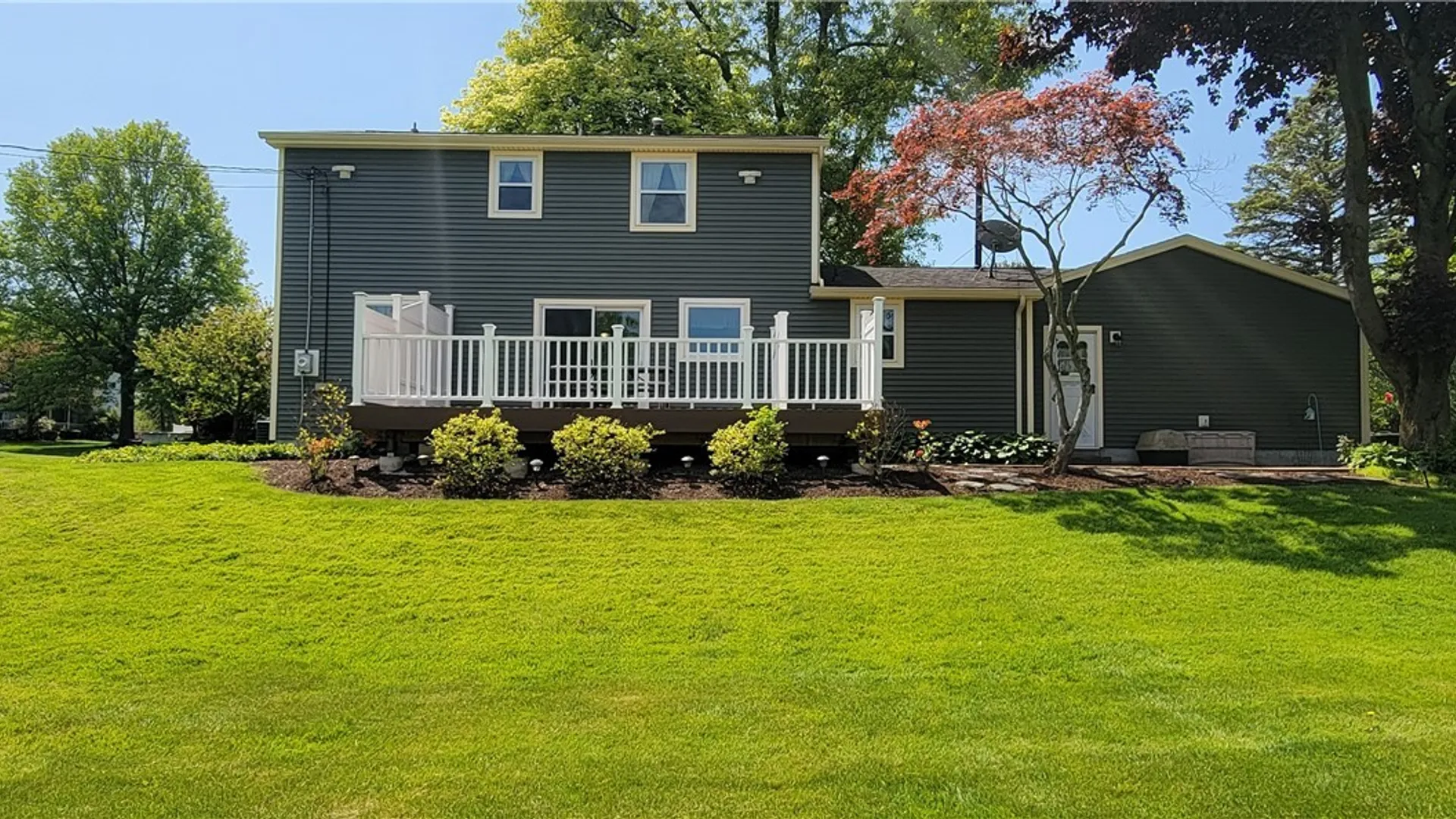 Property at 7053 Old English Road, Lockport Town, NY 14094 2
