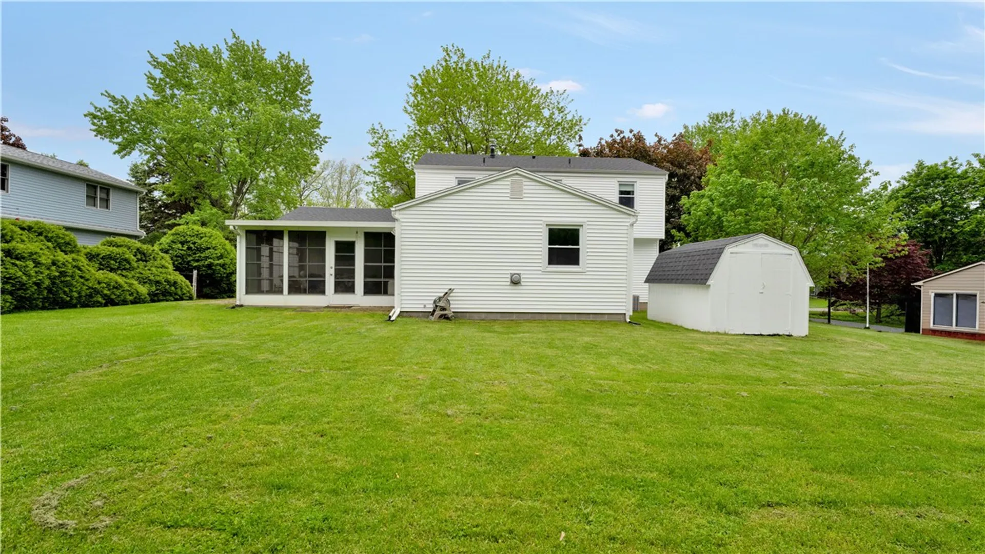 Property at 6170 Deerfield Drive, Farmington, NY 14425 32