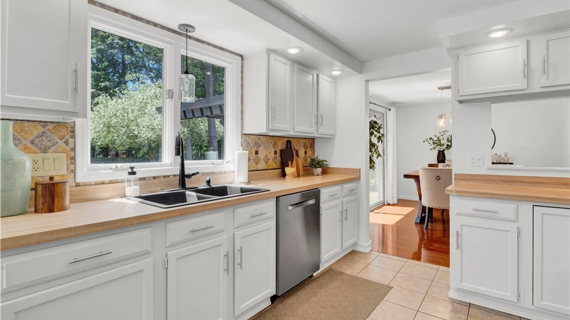 Property at 11 Dappled Drive, Amherst, NY 14051 17