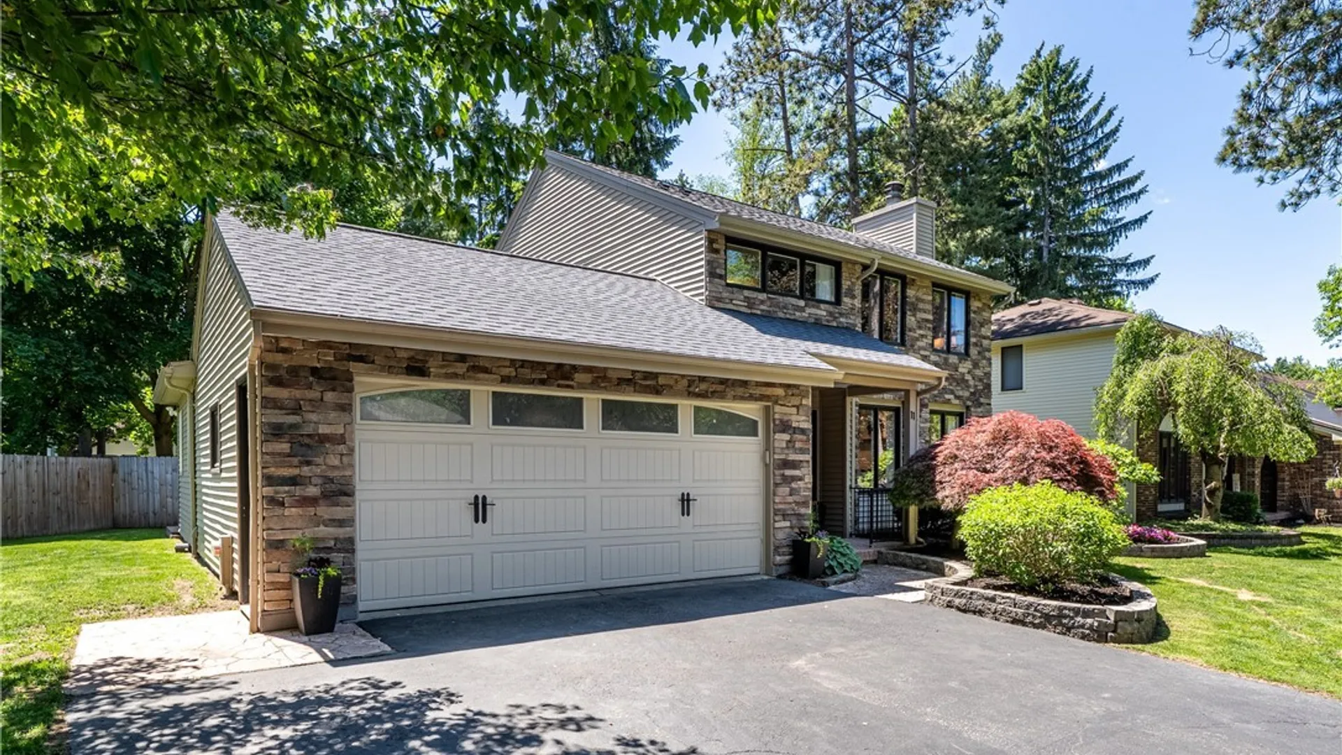 Property at 11 Dappled Drive, Amherst, NY 14051 4