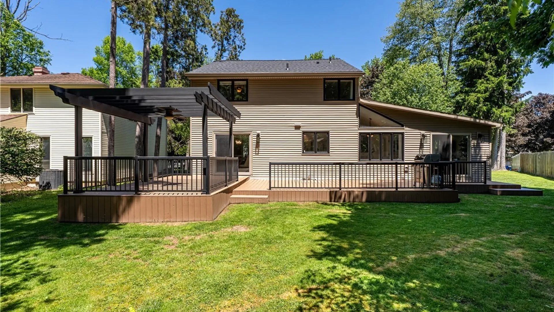 Property at 11 Dappled Drive, Amherst, NY 14051 40