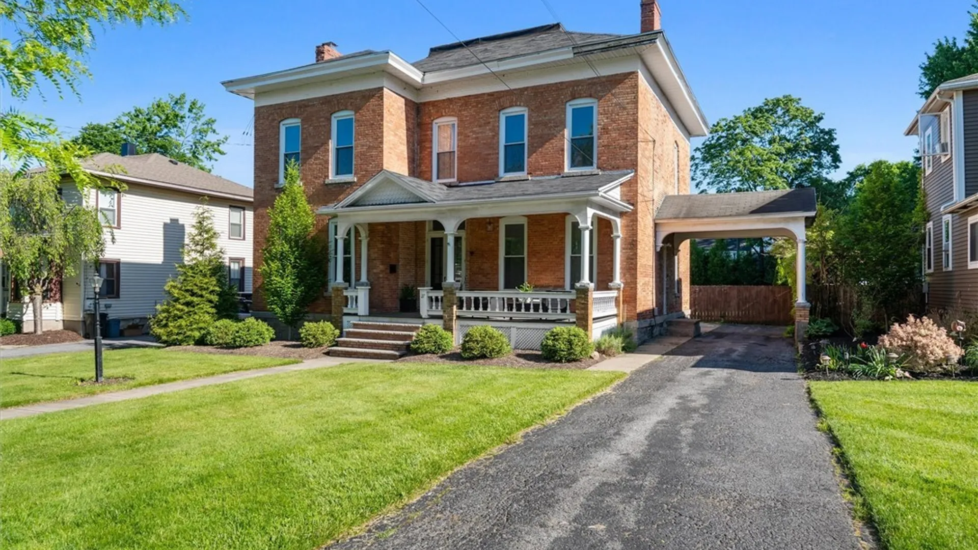 Property at 27 Elizabeth Street, Auburn, NY 13021 2