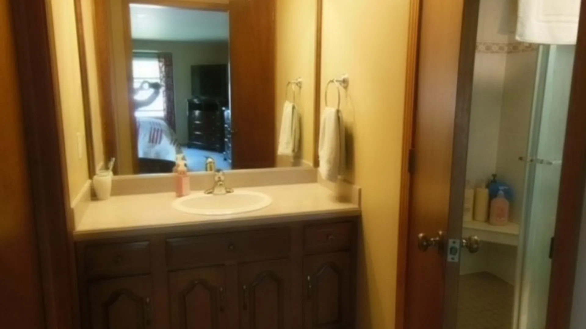 Property at 38 Old Farm Circle, West Seneca, NY 14221 18