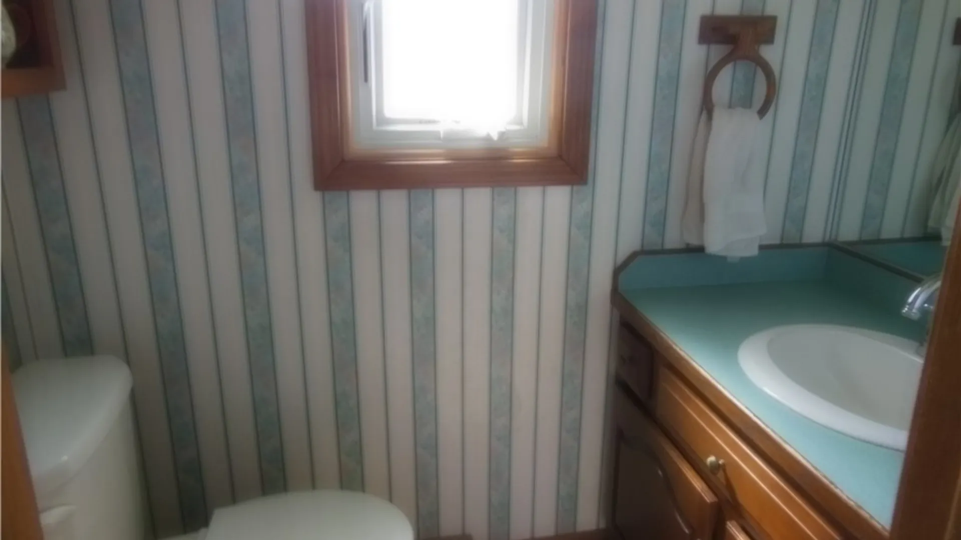 Property at 38 Old Farm Circle, West Seneca, NY 14221 6