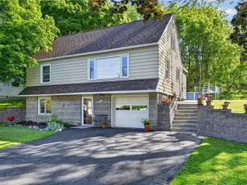 100 Fieldcrest Drive, Camillus, NY 13031