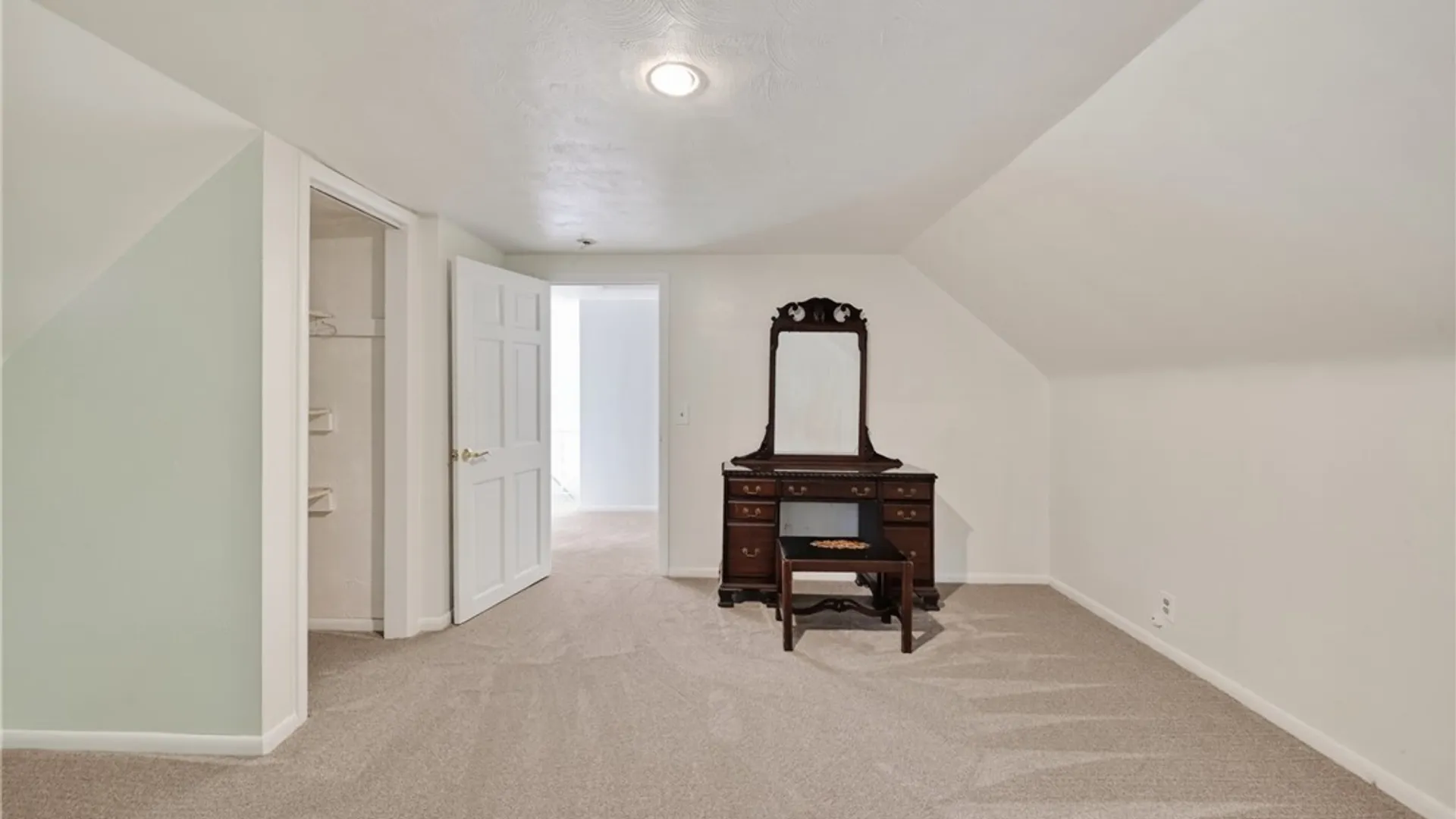 Property at 100 Fieldcrest Drive, Camillus, NY 13031 23