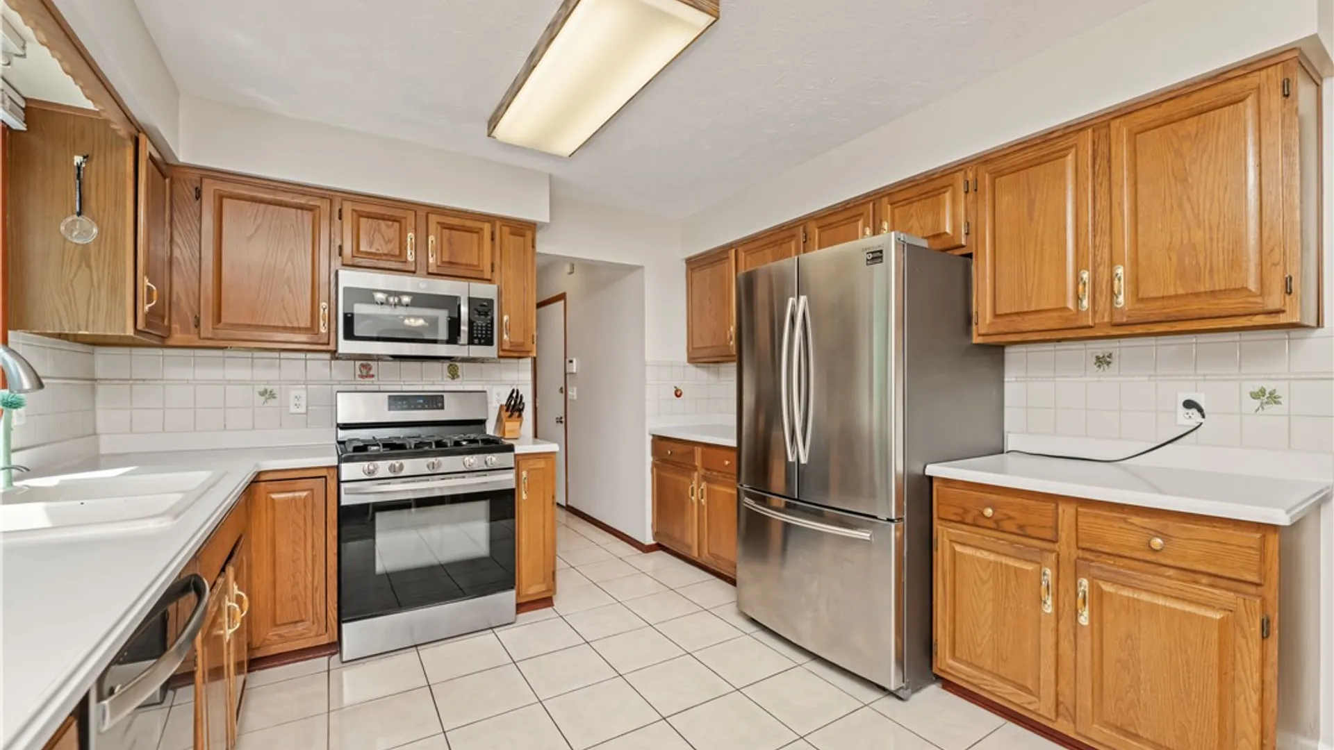Property at 262 Montvale Lane, Greece, NY 14626 22