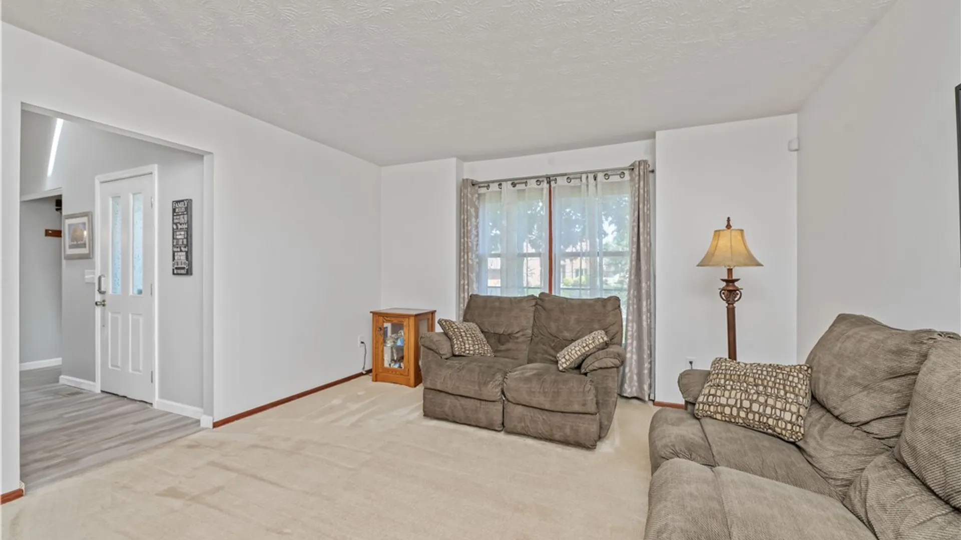 Property at 262 Montvale Lane, Greece, NY 14626 9