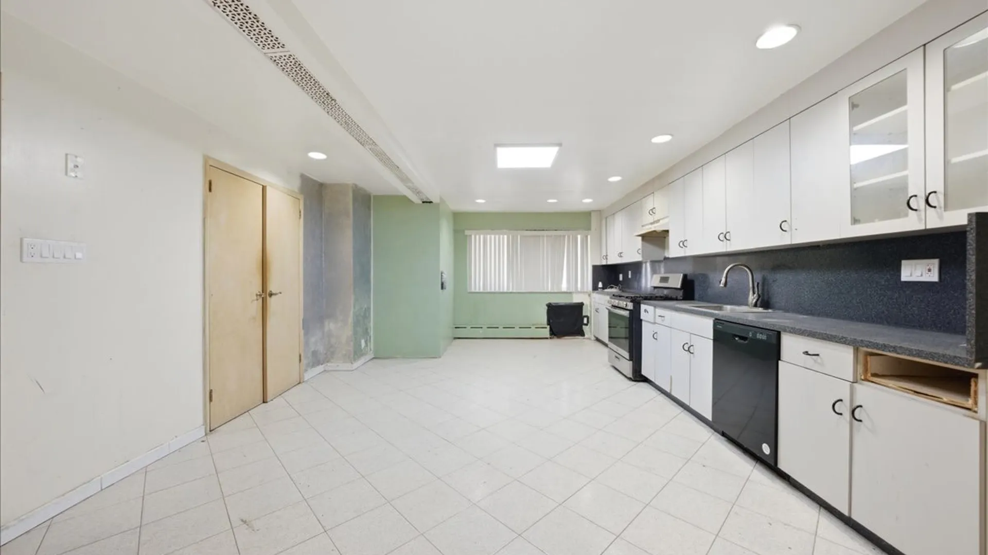 Property at 2075 E 55TH ST, Brooklyn, NY 11234 10