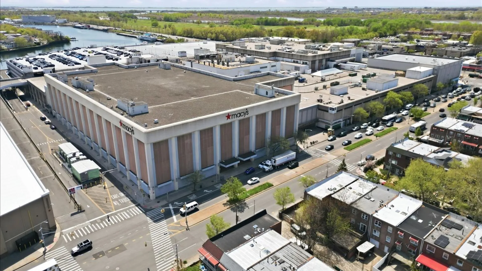 Property at 2075 E 55TH ST, Brooklyn, NY 11234 5