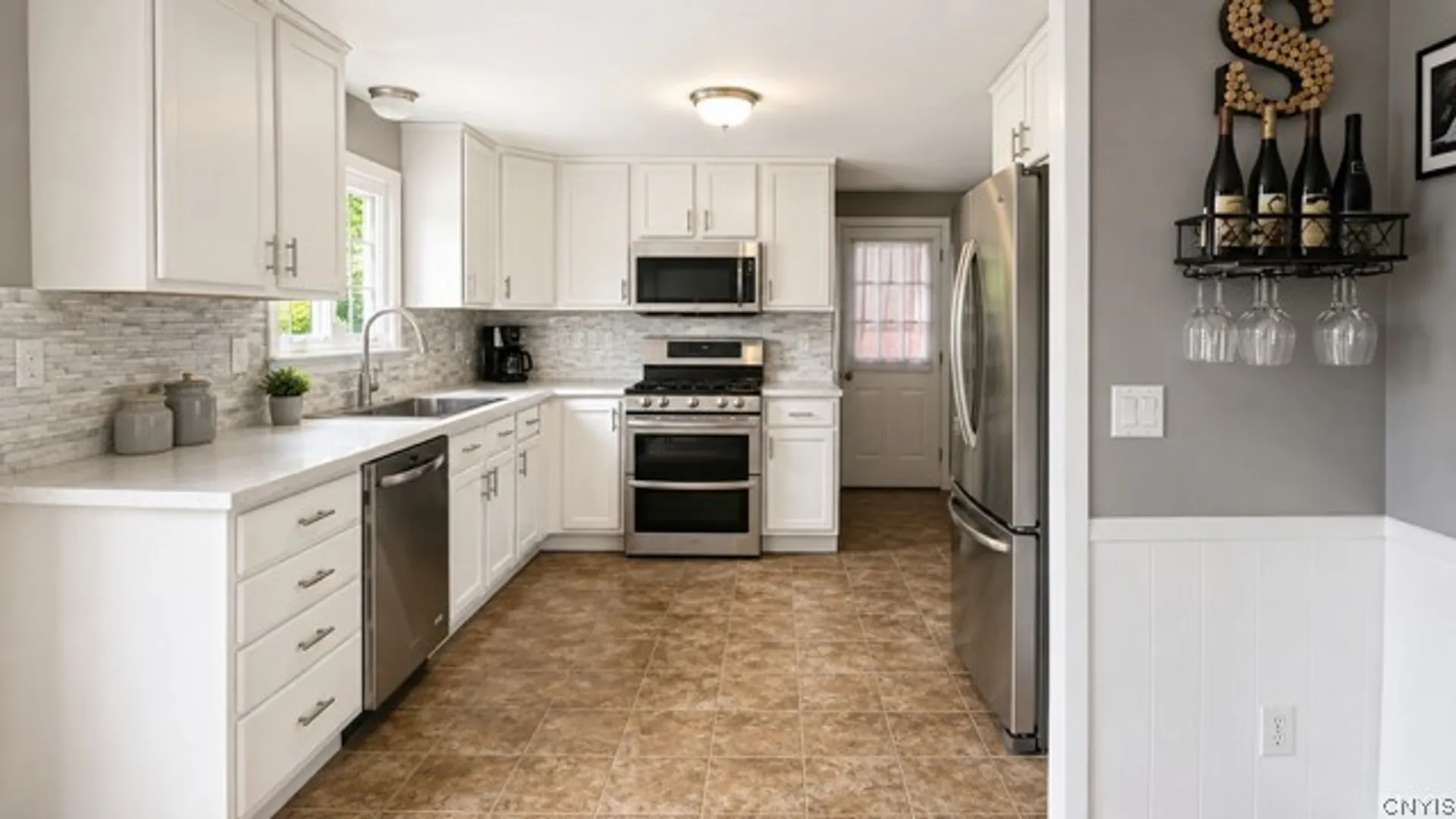 Property at 4027 Bay Park Drive, Clay, NY 13090 8