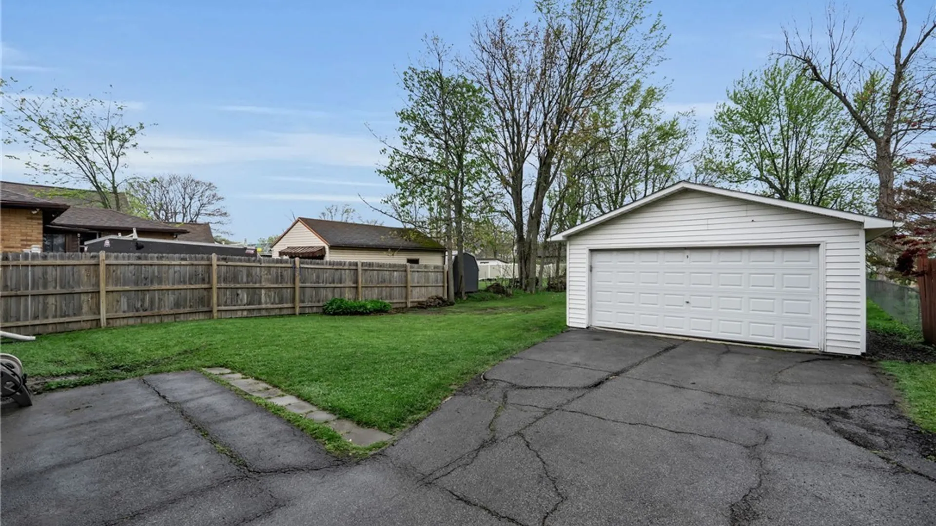 Property at 102 Hemenway Road, Cheektowaga, NY 14225 28