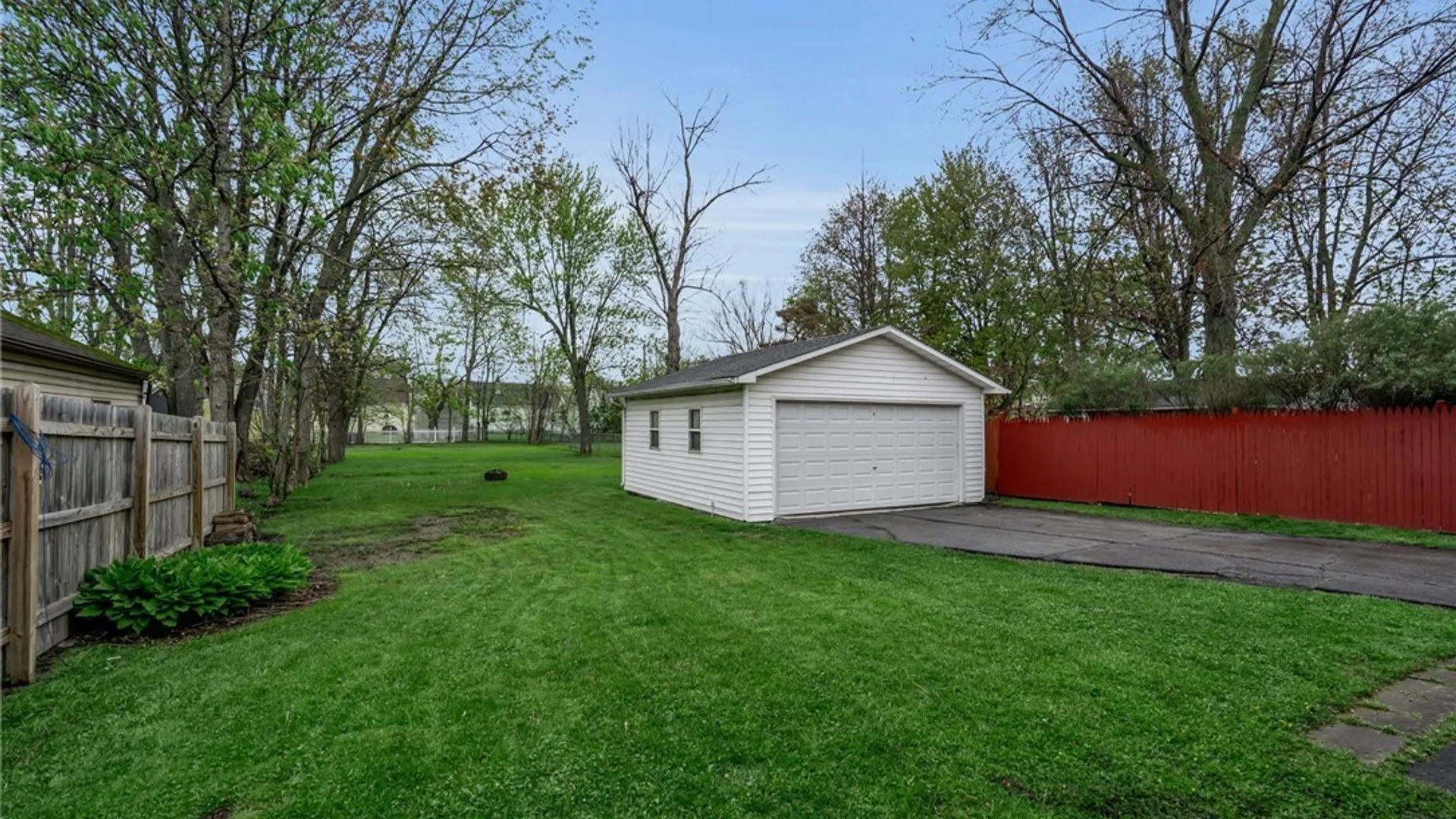 Property at 102 Hemenway Road, Cheektowaga, NY 14225 5