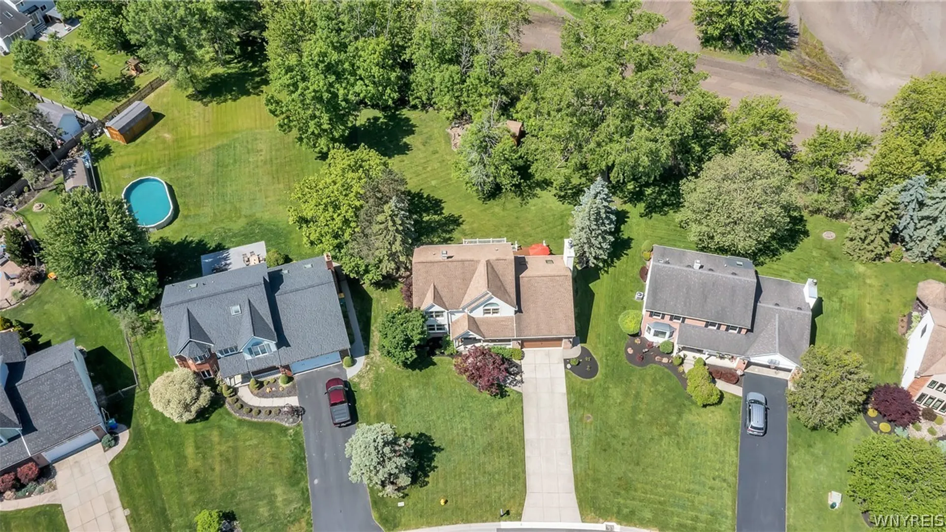 Property at 5611 Kippen Drive, Clarence, NY 14051 3