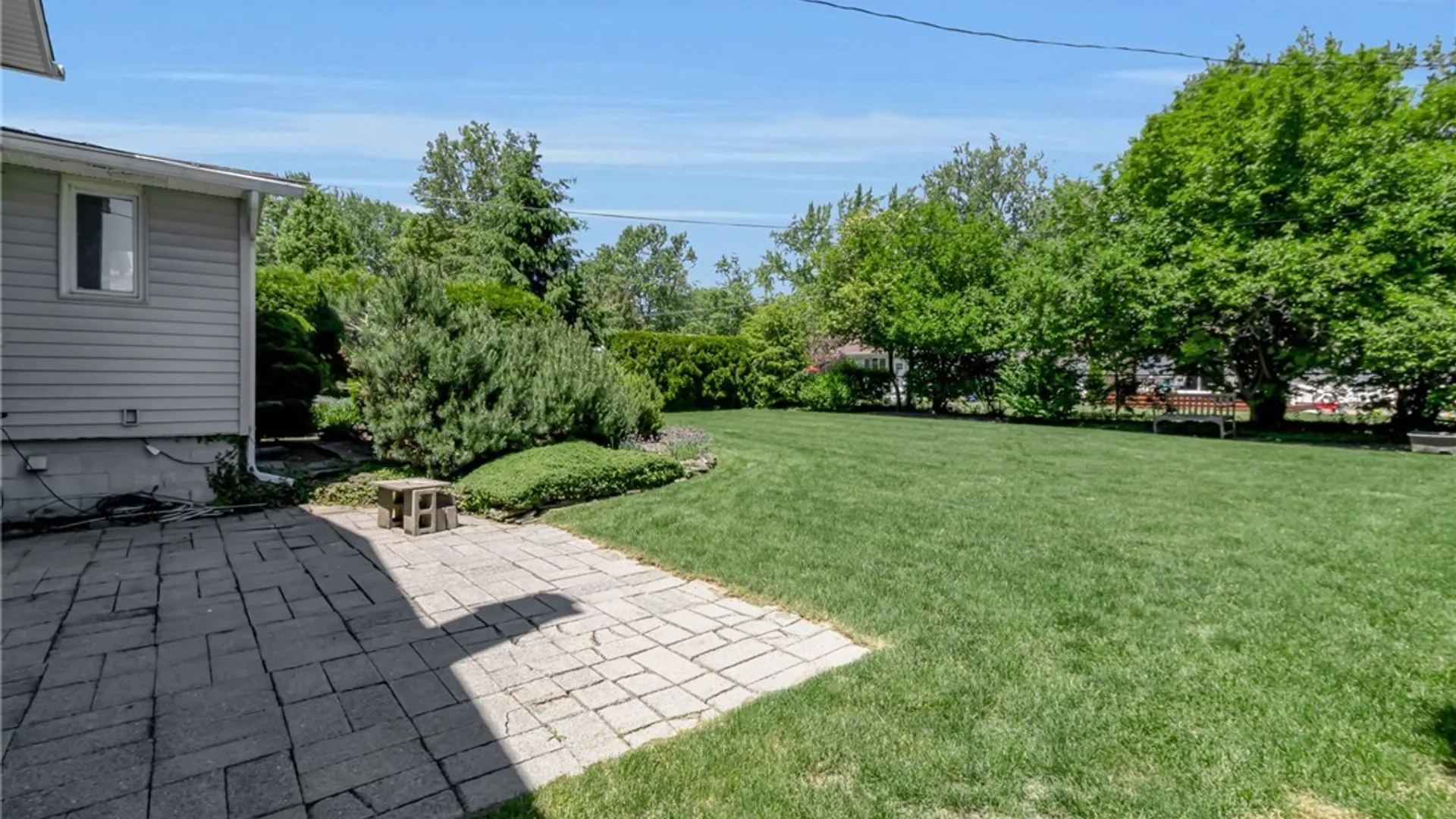Property at 780 Meadowbrook Drive, North Tonawanda, NY 14120 39