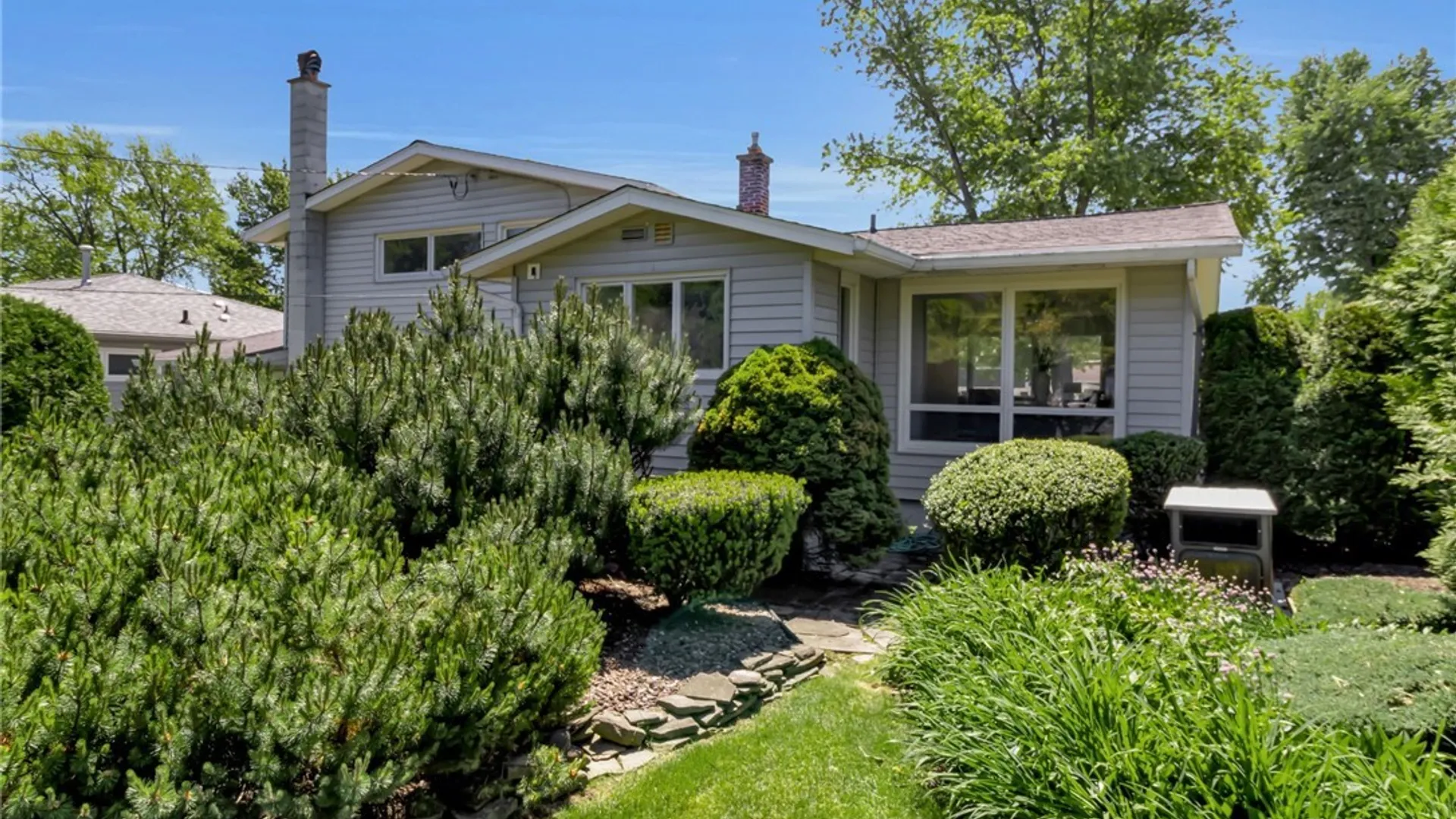 Property at 780 Meadowbrook Drive, North Tonawanda, NY 14120 40