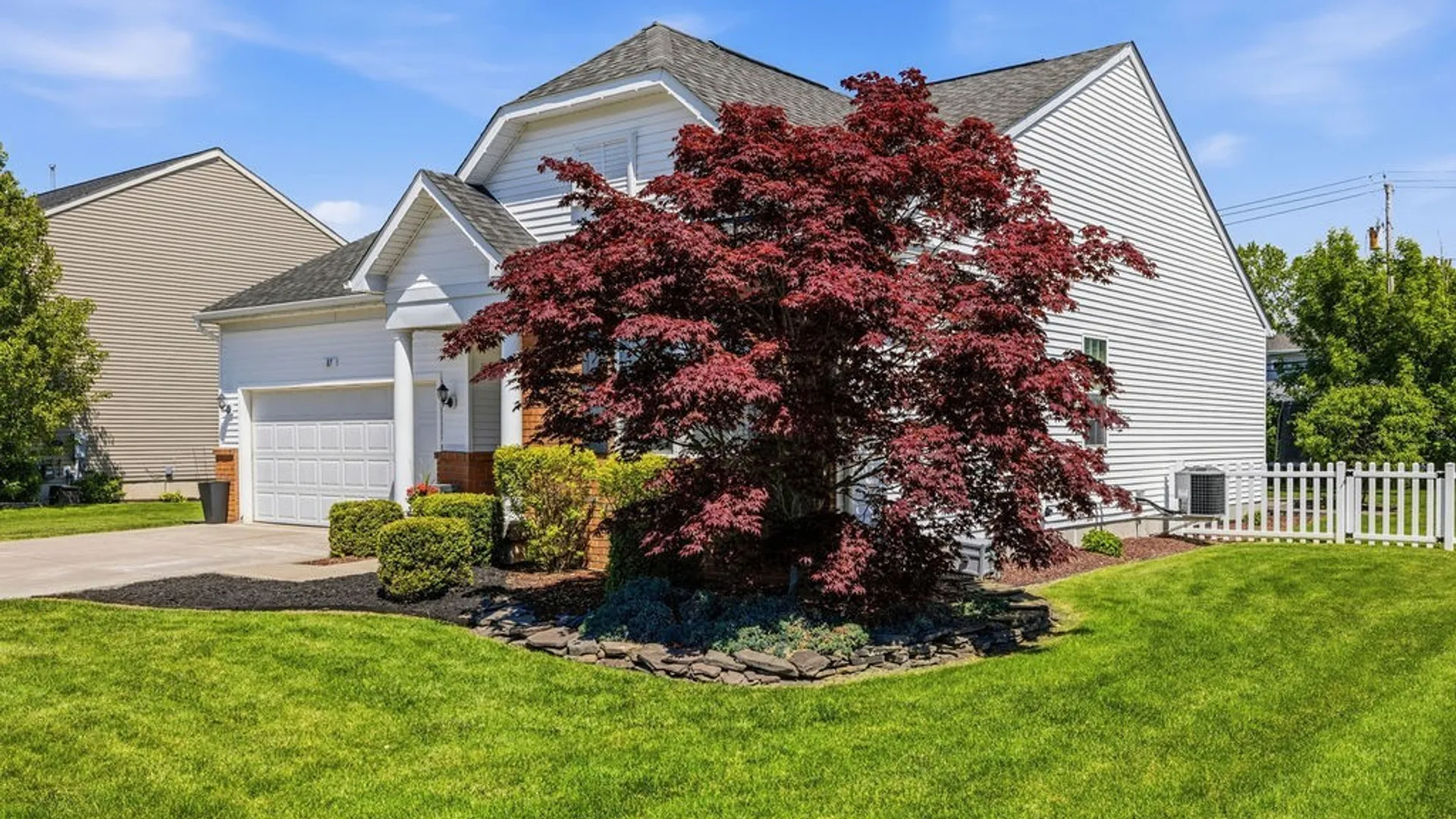 Property at 87 Waterford Park, Grand Island, NY 14072 3