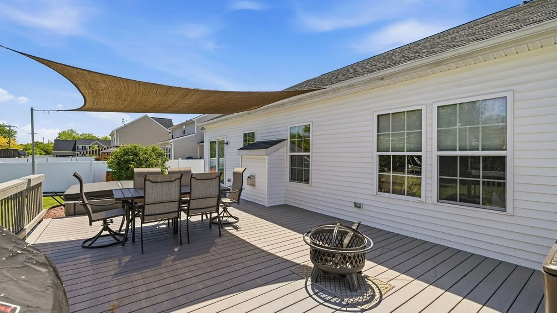 Property at 87 Waterford Park, Grand Island, NY 14072 31