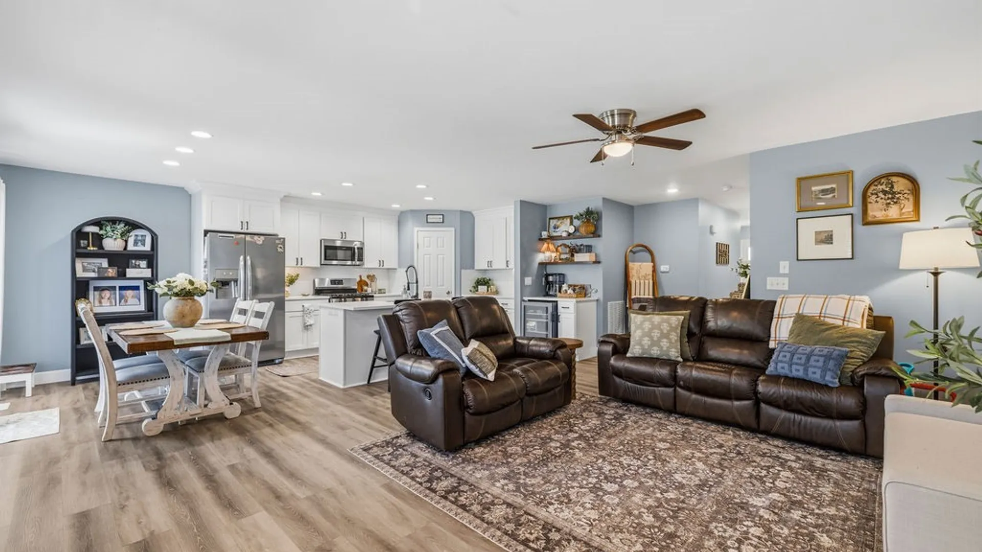 Property at 87 Waterford Park, Grand Island, NY 14072 8