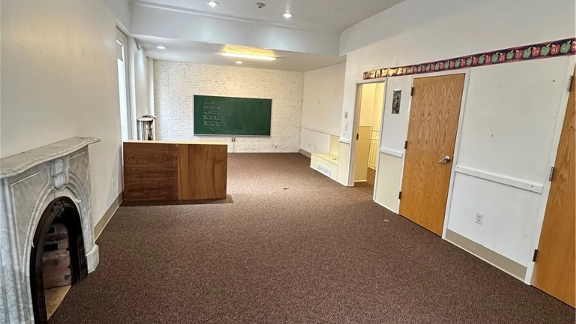 Property at 433 Franklin St, Buffalo, NY 14020 10