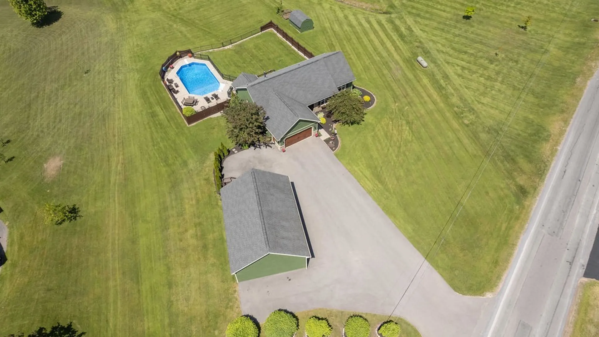 Property at 399 Center Road, Schroeppel, NY 13132 40