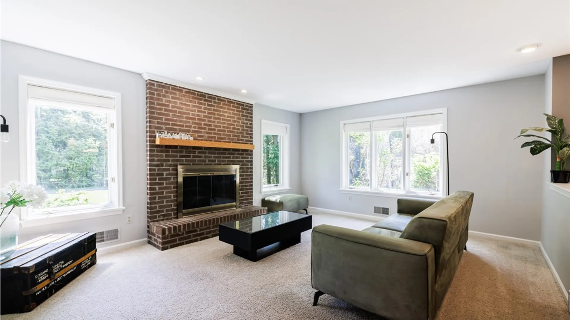 Property at 121 Caversham Woods, Pittsford, NY 14534 10