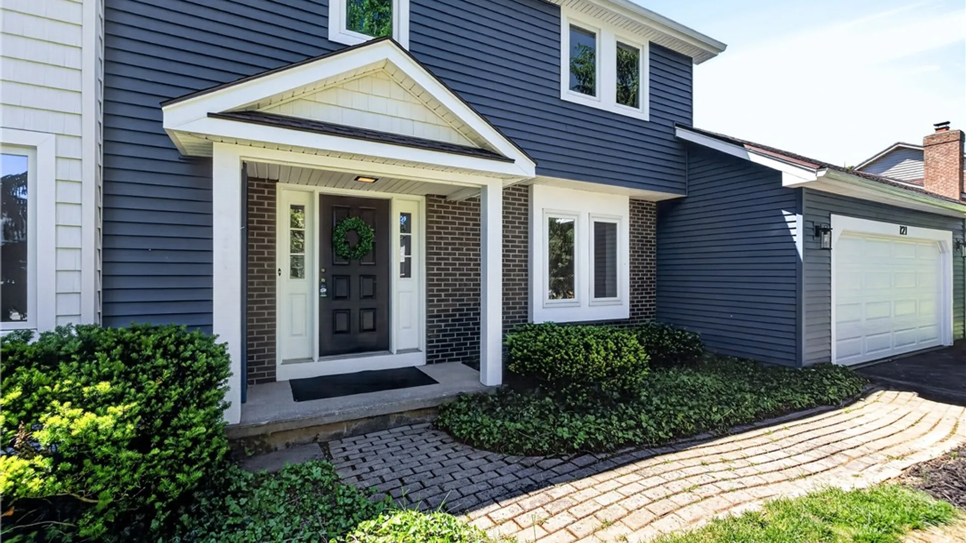 Property at 121 Caversham Woods, Pittsford, NY 14534 2