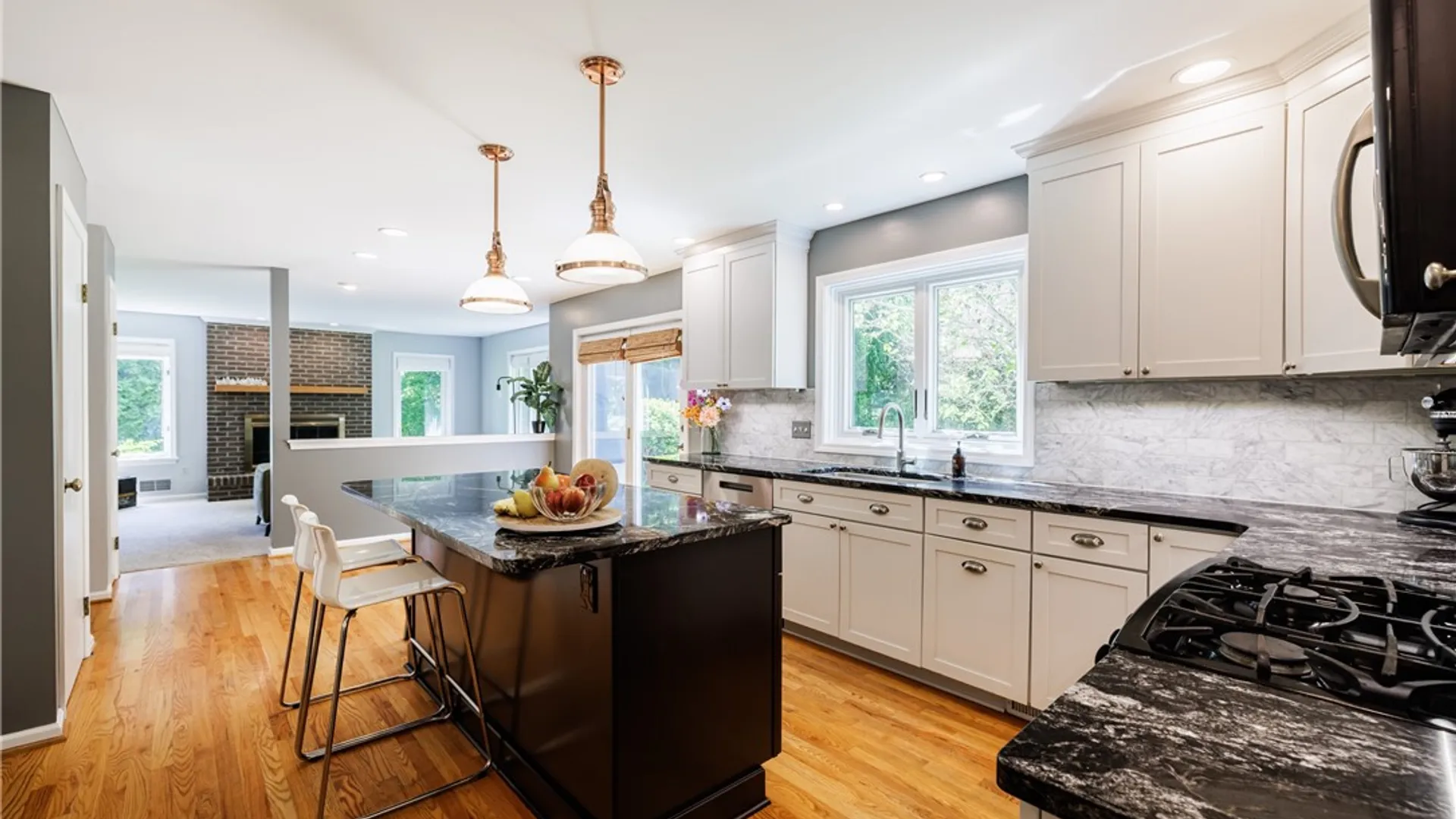 Property at 121 Caversham Woods, Pittsford, NY 14534 5
