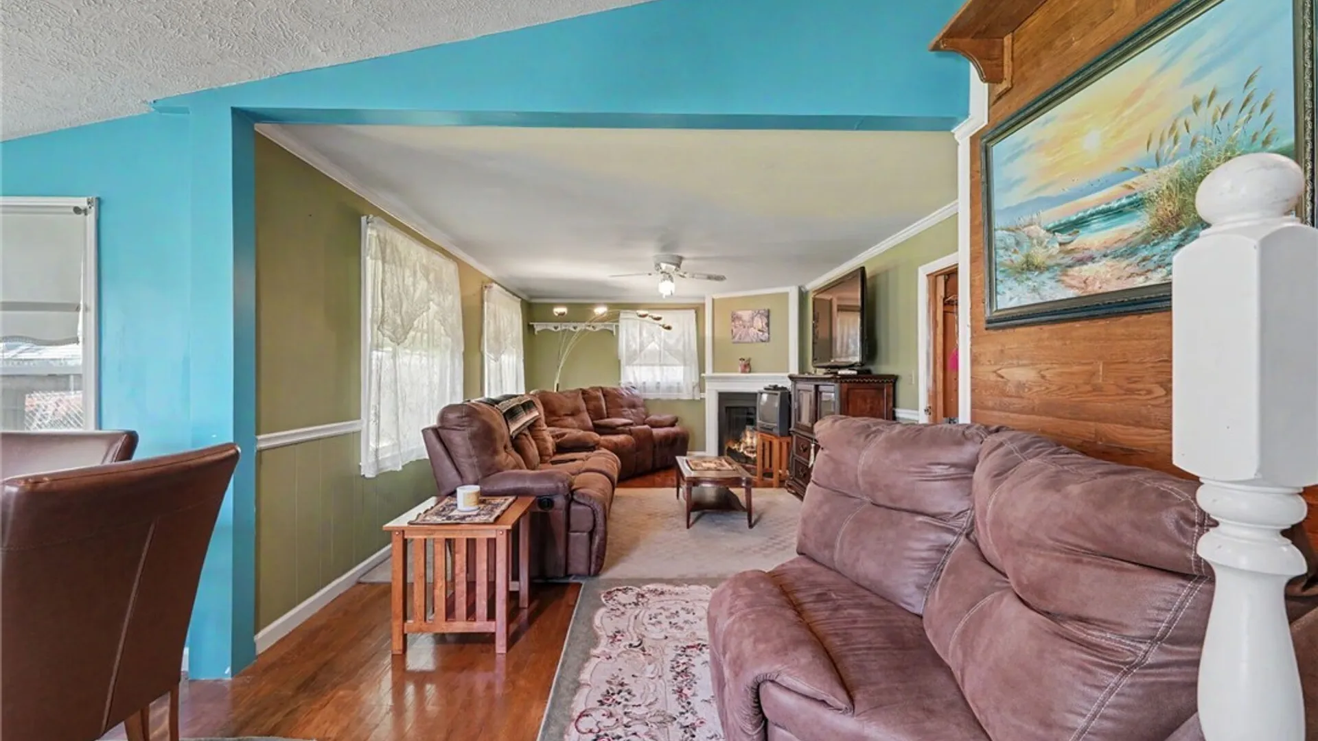 Property at 233 Dean Road, Cheektowaga, NY 14043 12