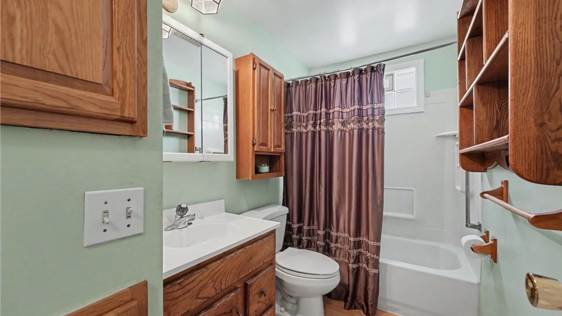 Property at 233 Dean Road, Cheektowaga, NY 14043 22
