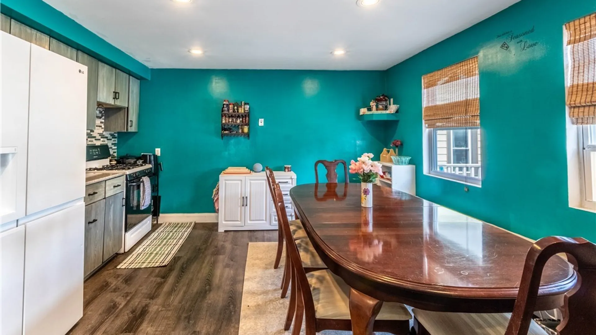 Property at 17 David Avenue, Cheektowaga, NY 14225 4