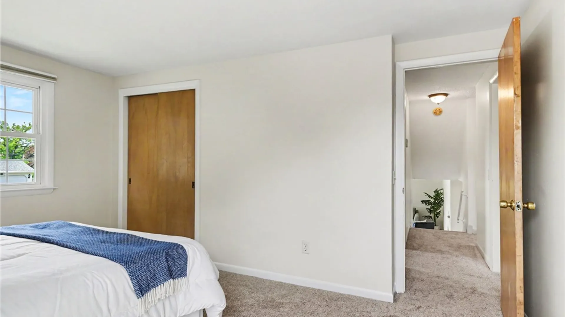 Property at 151 Queens Lane, Irondequoit, NY 14617 17